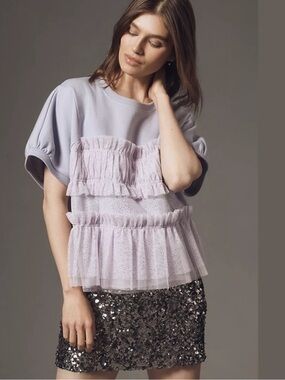 Anthropologie Maeve smocked bright
lavender Ruffle Short-Sleeve Sweatshirt large